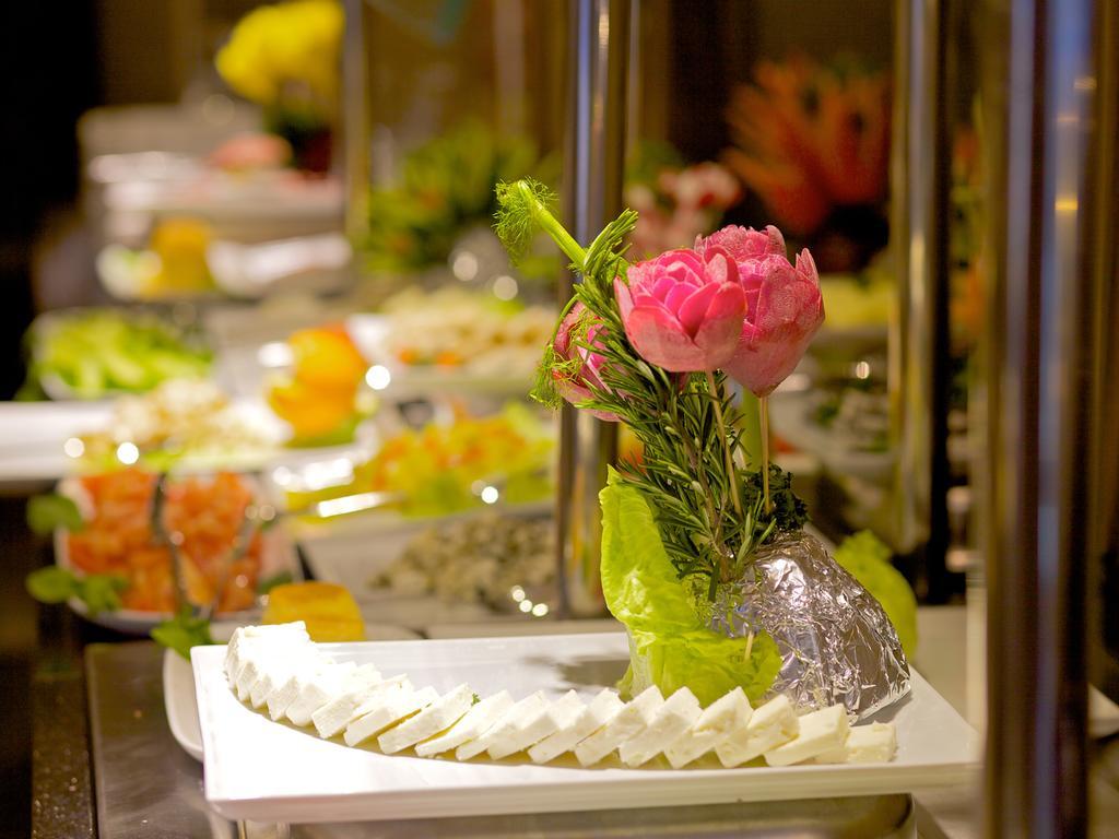 Momento - Special Category Стамбул